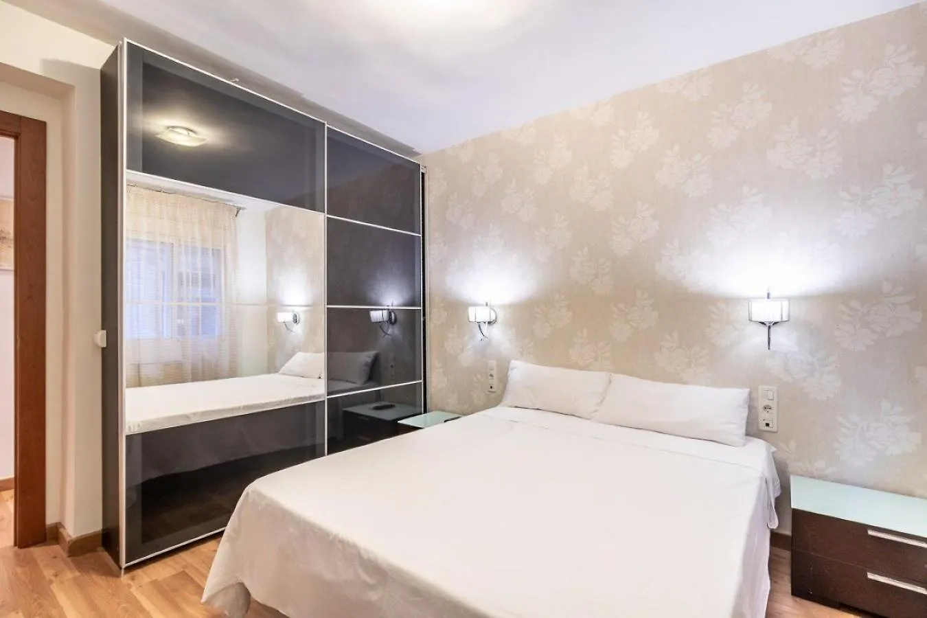Tuguest Castaneda Apartment Granada Spain